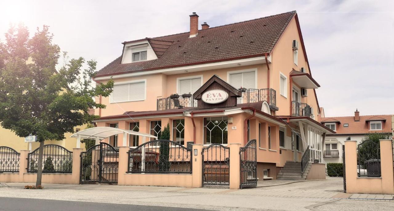 Hotel Eva Panzio Sárvár Exterior foto