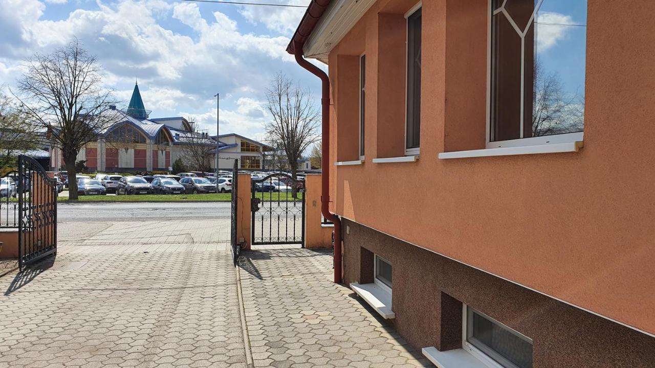 Hotel Eva Panzio Sárvár Exterior foto
