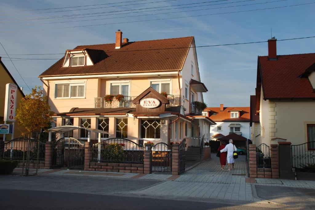 Hotel Eva Panzio Sárvár Exterior foto